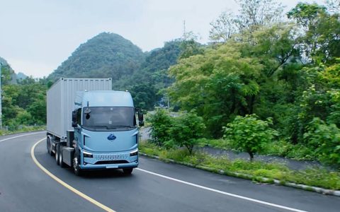 DFLZM's 9th 67 Brand Customer Day Highlights: Three-Dimensional Upgrades in Overseas Expansion, New Energy, and Public Welfare