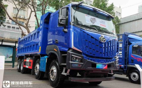 Built for High-Altitude Heavy-Duty Dump Work? 600 HP + Flat-Floor Cab — This Chenglong HK Delivers Serious Power!