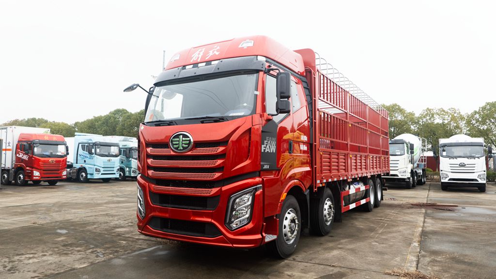 FAW J6V 8×4 Cargo Truck — Take Control of Your Profit on Every Kilometer