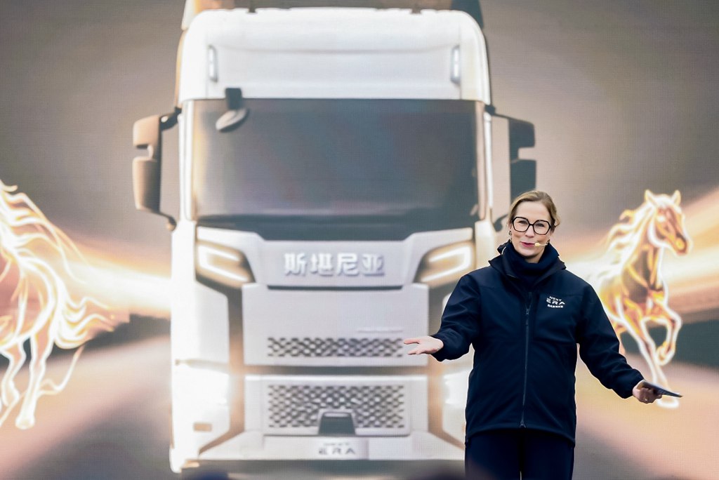 SCANIA NEXT ERA Heavy Truck First Customer Delivery & Delivery Center Inauguration Ceremony Successfully Held