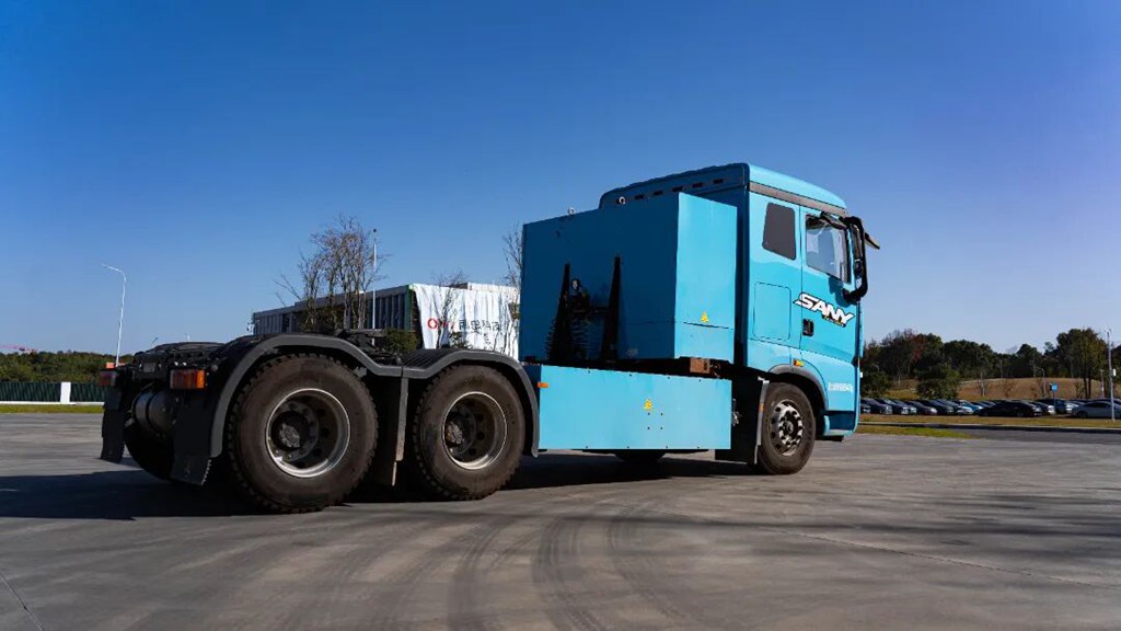 SANY SE882 Electric Heavy Truck Launches — Industry’s Largest 882 kWh Production Battery