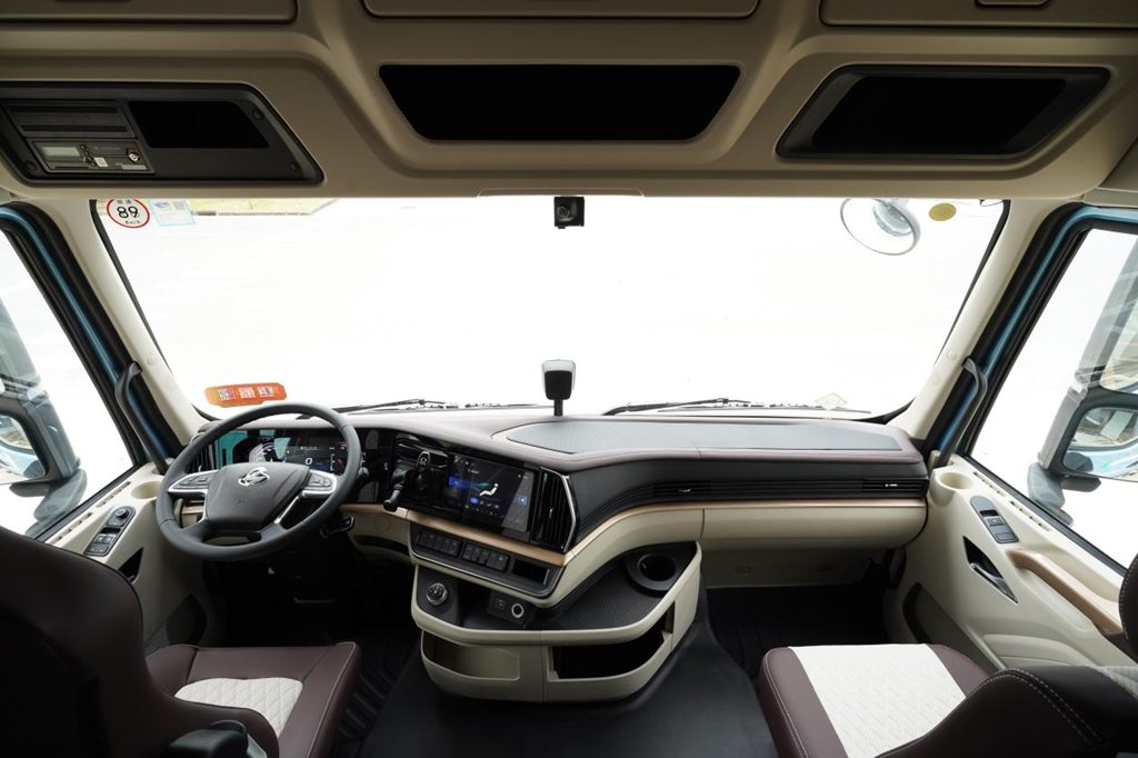 Ultimate Efficiency & Heavy-Duty Capacity — Chenglong H7 Pro Electric Tractor Opens New Profit Channels