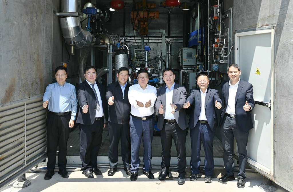 World’s First High-Pressure Direct-Injection Pure Ammonia Engine for Heavy Commercial Vehicles Successfully Ignited