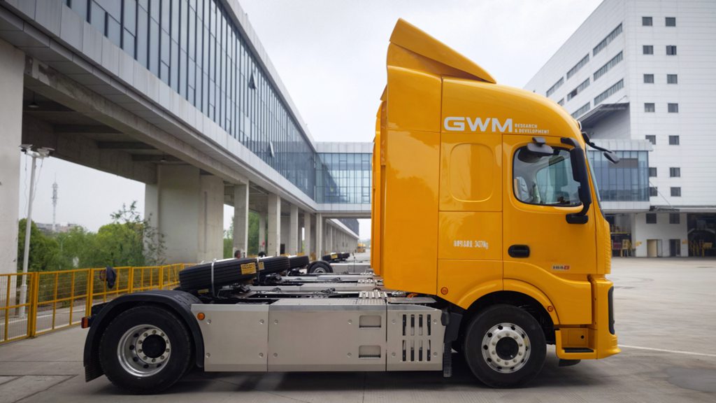 Great Wall Commercial Vehicles Delivers 100 Hybrid Heavy-Duty Trucks to Leading Express Logistics Firm
