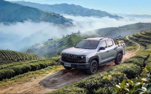 Maxus Celebrates Dual Milestones: New Pickup Models Launched & 400,000th Unit Rolls Off the Line