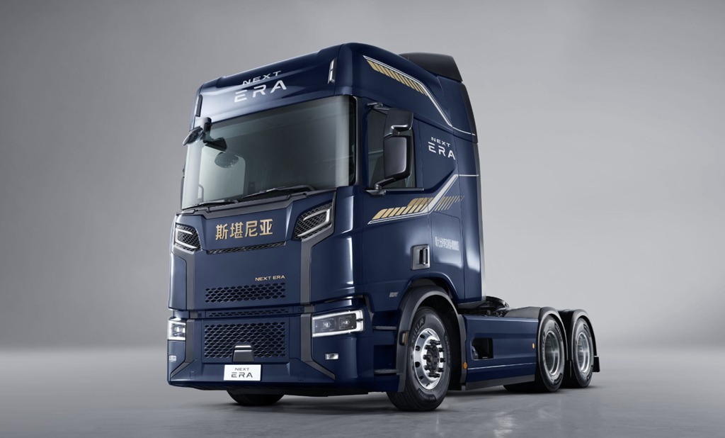 NEXT ERA Heavy-Duty Truck: Golden 500HP Perfectly Tailored for Long-Haul Trunk Logistics