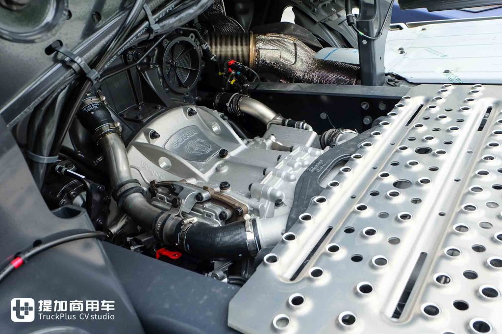 Tailored for Chinese Cross-border Transport: Scania Launches Custom Tractors with Extreme Cold Packages & Global Services