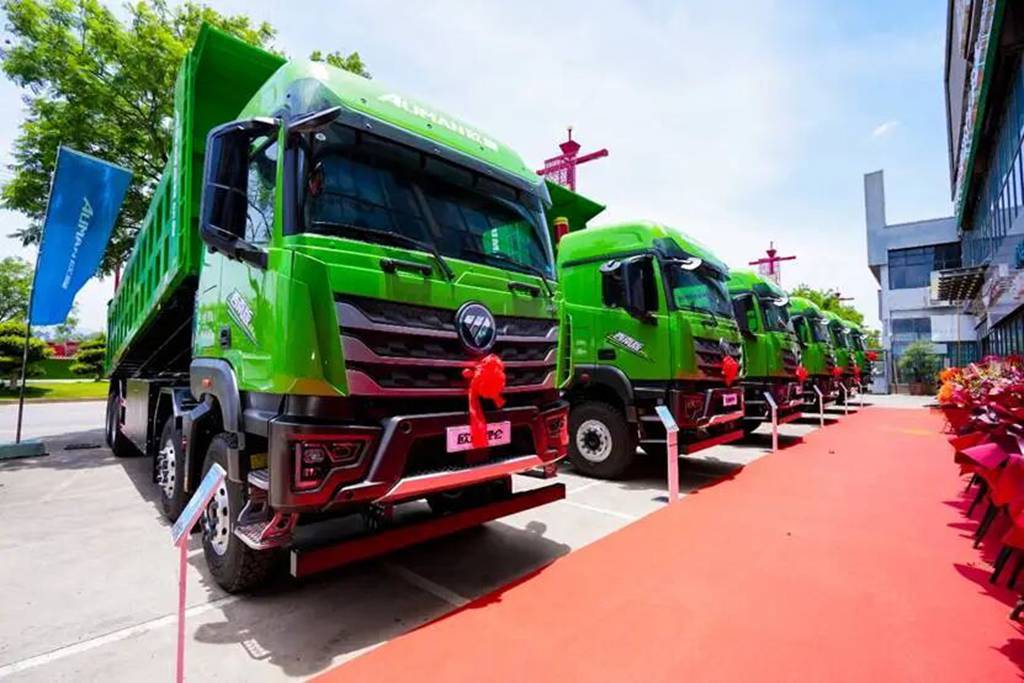 High Ground Clearance for Full-scenario Adaptability,Auman New Energy Southwest-version Dumper elevating Efficiency of Engineering Transportation