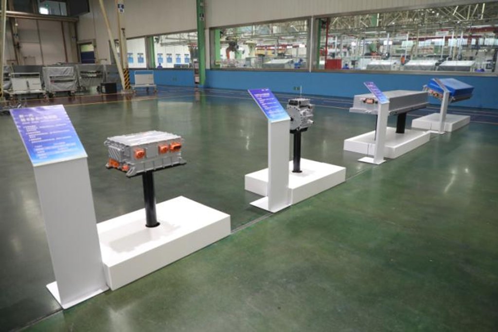 Weichai & Sinotruk Present New Choices for the Light-Duty Truck Industry