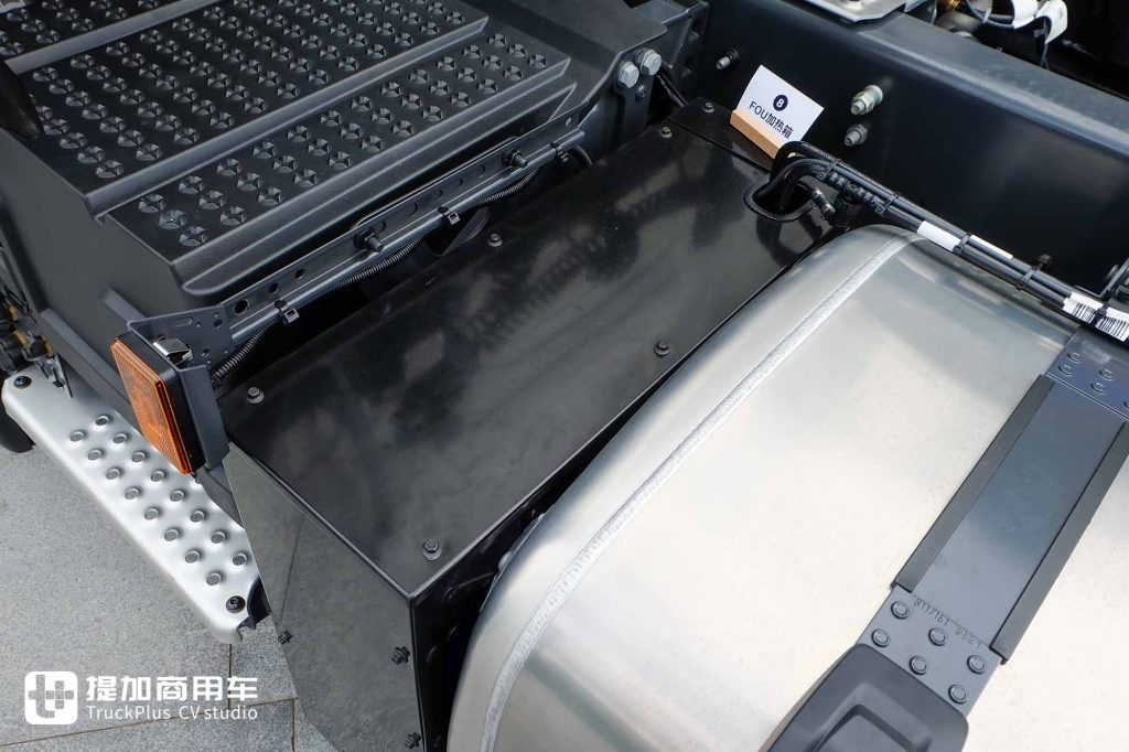 Tailored for Chinese Cross-border Transport: Scania Launches Custom Tractors with Extreme Cold Packages & Global Services