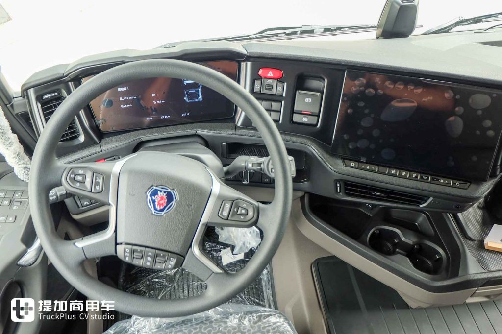 Tailored for Chinese Cross-border Transport: Scania Launches Custom Tractors with Extreme Cold Packages & Global Services