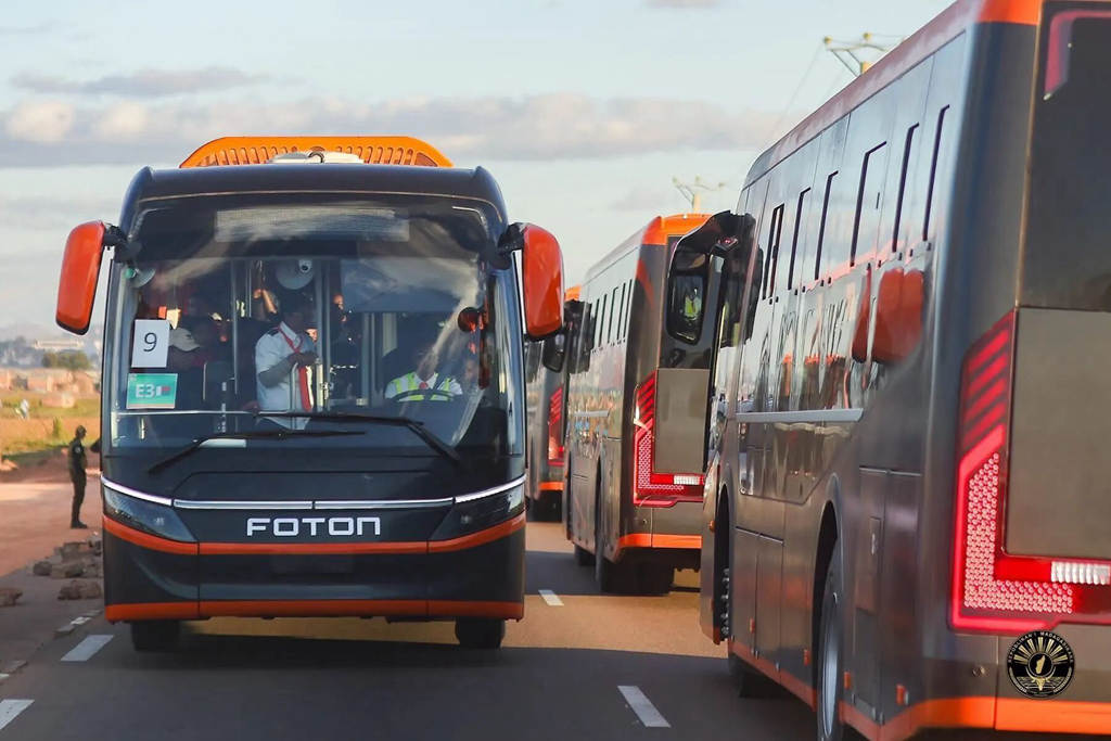 From Single Vehicles to National Festival Partner for the Whole City: BAIC FOTON Provides Dual-line Support for Madagascar’s National Day