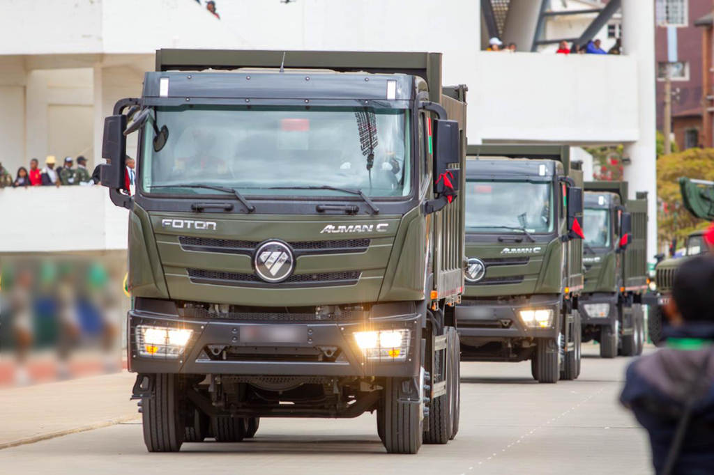 From Single Vehicles to National Festival Partner for the Whole City: BAIC FOTON Provides Dual-line Support for Madagascar’s National Day
