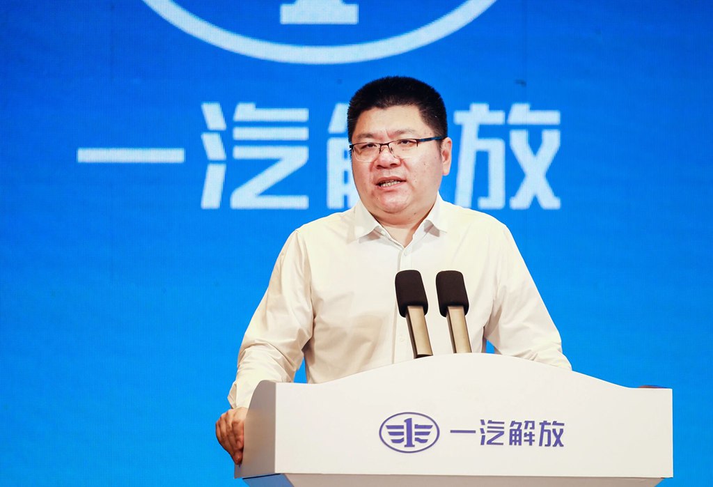 FAW Trucks Holds Grand Ceremony for 20,000 New Energy Vehicle Milestone & Coal Transportation Solution Launch in Ordos, Inner Mongolia