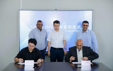 Going Overseas: 100 FAW Jiefang JH6 Tractors Set for Delivery to Zambia