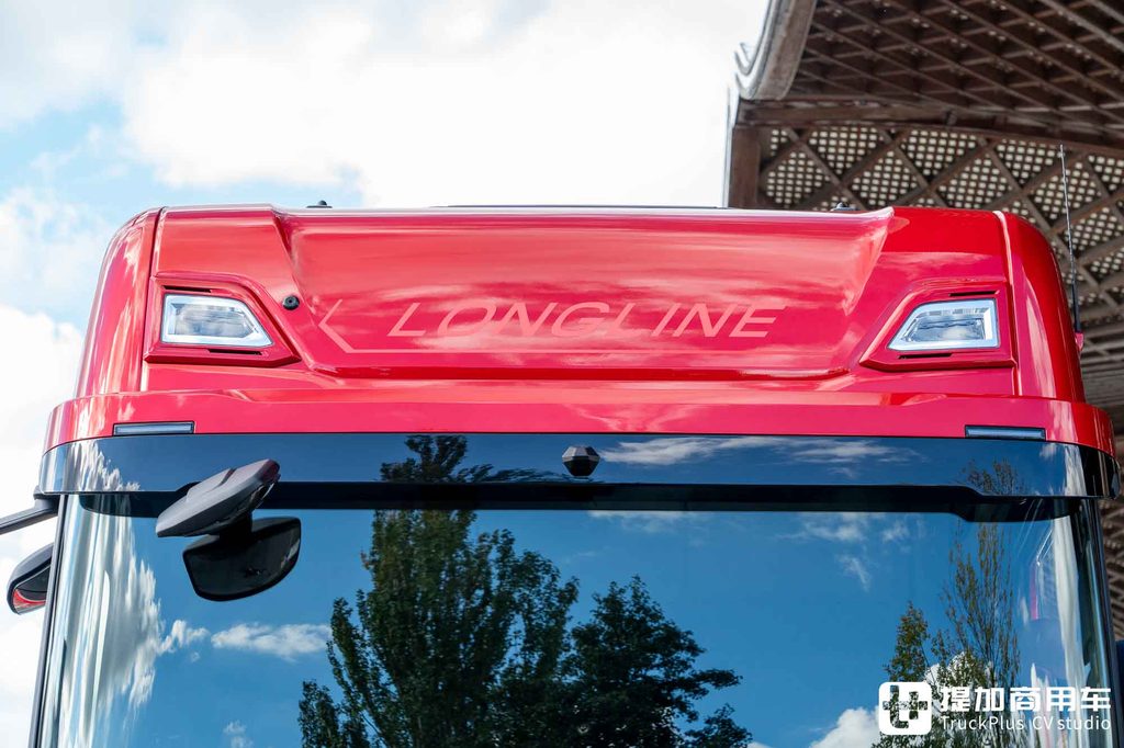 IAA 2026: Cab Extended by 80 cm, 770 hp V8 Power — In-Depth Look at the Scania LongLine Tractor