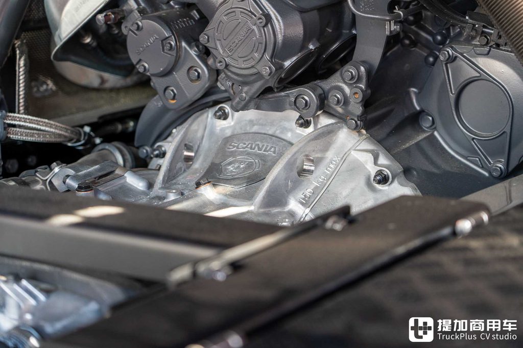 IAA 2026: Cab Extended by 80 cm, 770 hp V8 Power — In-Depth Look at the Scania LongLine Tractor