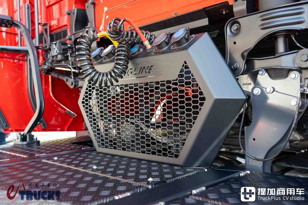 IAA 2026: Cab Extended by 80 cm, 770 hp V8 Power — In-Depth Look at the Scania LongLine Tractor
