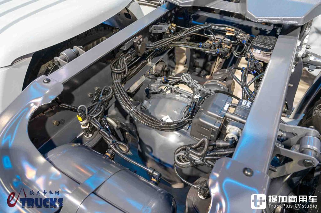 IAA 2026: New Front Face, Hidden Door Handles, and Electronic Mirrors? In-Depth Review of the New Scania Dynamic 430 R Tractor