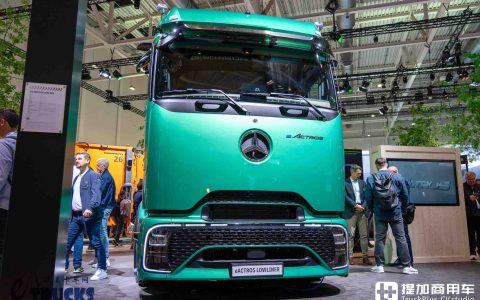 IAA 2026: Can a Long-Haul Electric Truck Also Play the Low-Saddle Game? In-Depth Review of the Mercedes-Benz eActros Lowliner Tractor