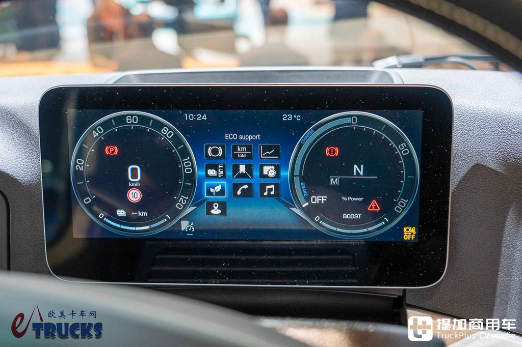 IAA 2026: Can a Long-Haul Electric Truck Also Play the Low-Saddle Game? In-Depth Review of the Mercedes-Benz eActros Lowliner Tractor