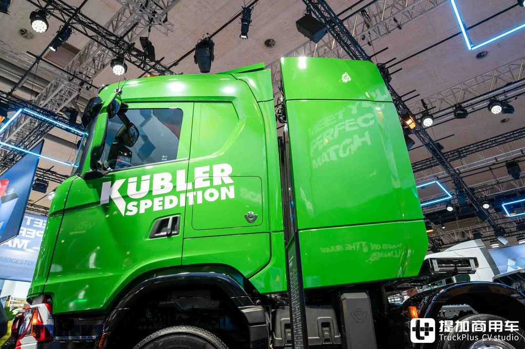 IAA 2026: Scania's Thousand-Ton King Has Arrived! 8x6 Drive with a 770 hp V8 — In-Depth Review of the 770 S Heavy-Haulage Tractor