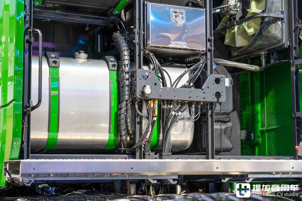 IAA 2026: Scania's Thousand-Ton King Has Arrived! 8x6 Drive with a 770 hp V8 — In-Depth Review of the 770 S Heavy-Haulage Tractor
