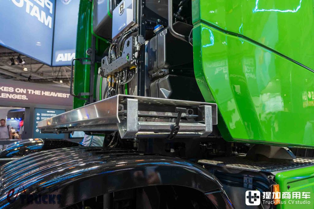 IAA 2026: Scania's Thousand-Ton King Has Arrived! 8x6 Drive with a 770 hp V8 — In-Depth Review of the 770 S Heavy-Haulage Tractor