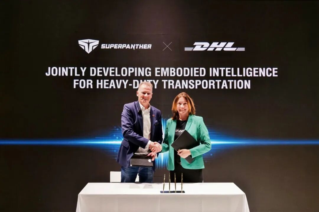 DeepWay Unveils Embodied Intelligence Strategy for Heavy Trucks and Expands DHL Cooperation