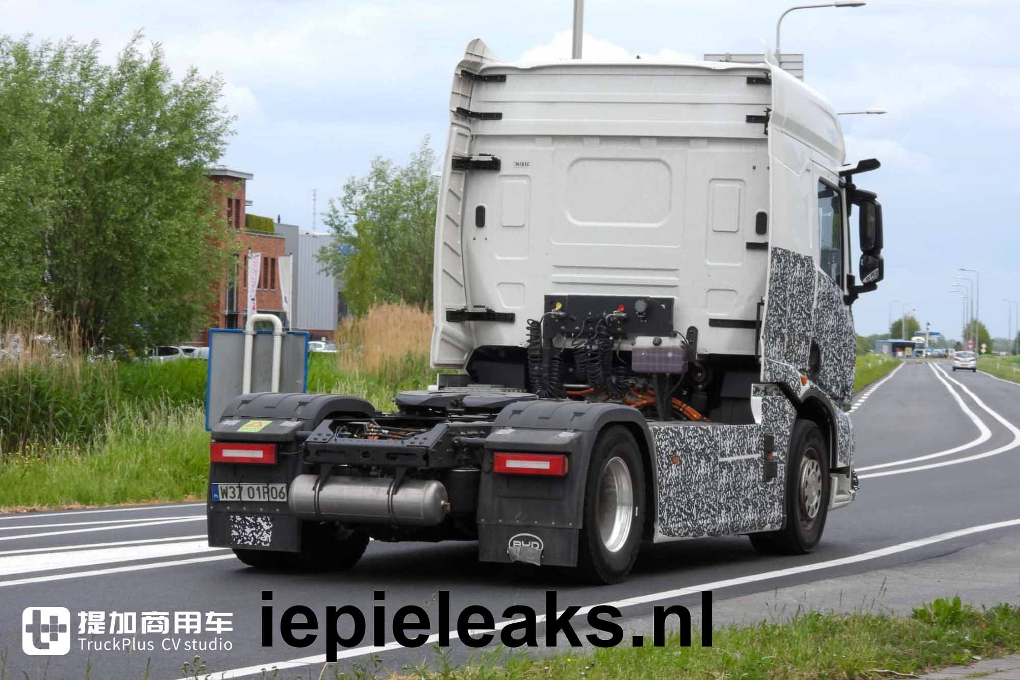 Guangdong B License Plate Spotted in the Netherlands? BYD Long-Haul Electric Tractor Road Tests Exposed Ahead of IAA Premiere