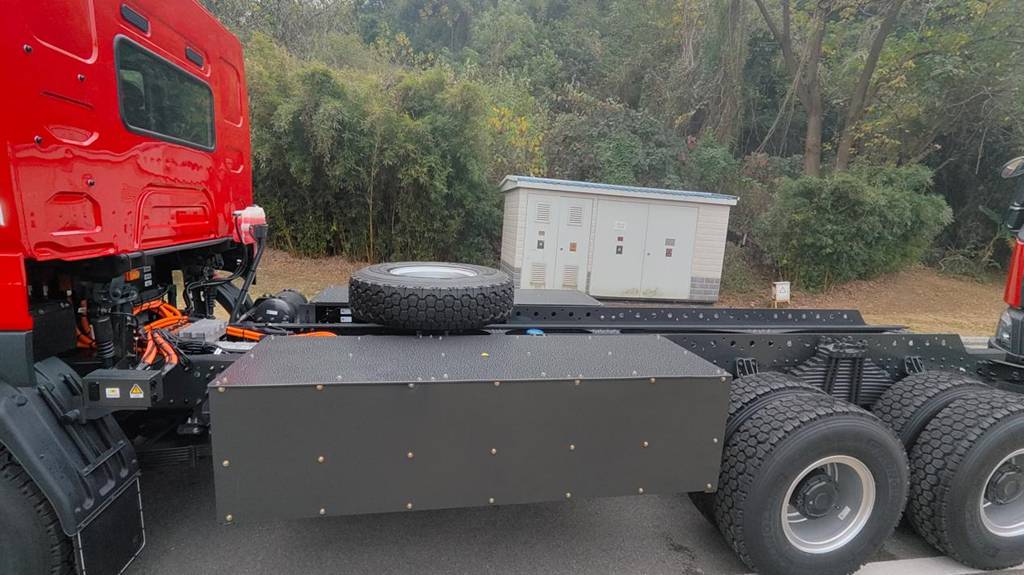 The New Energy Dump Truck Era Has Arrived: Chenglong H7 6×4 Takes the Lead with Three Hard-core Strengths