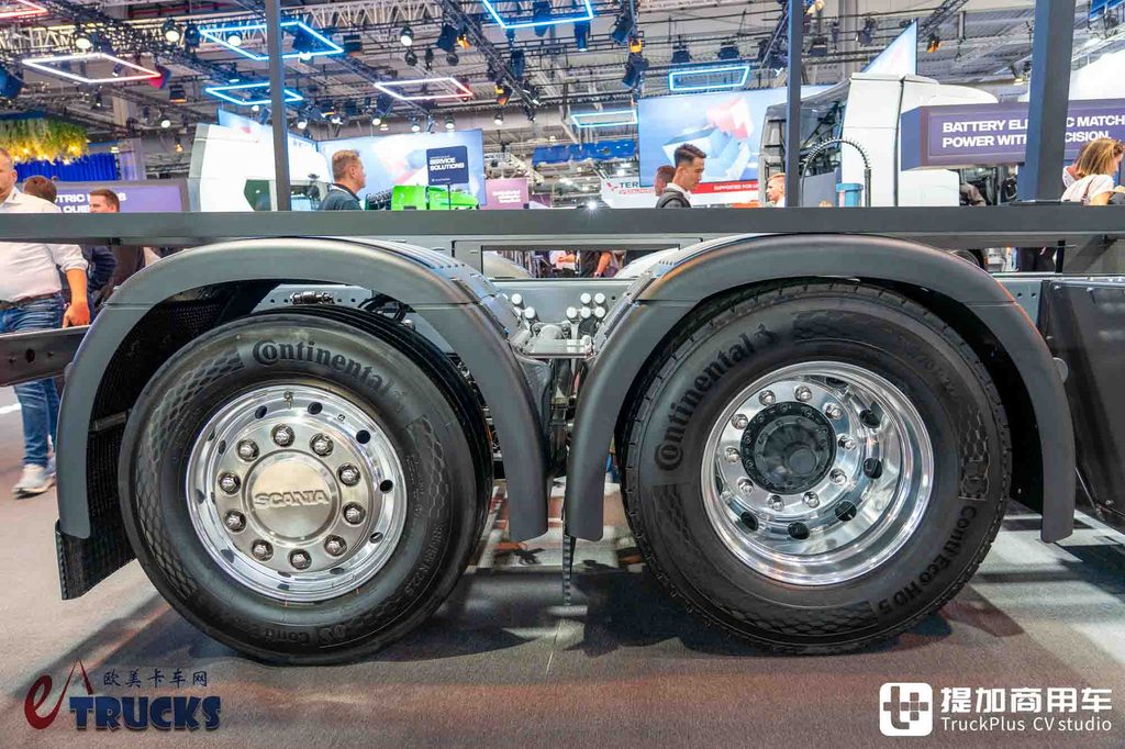 IAA 2026: The Familiar Scania, With a Different "Low Profile": In-Depth Photo Review of the 30 L Pure-Electric Low-Entry Truck