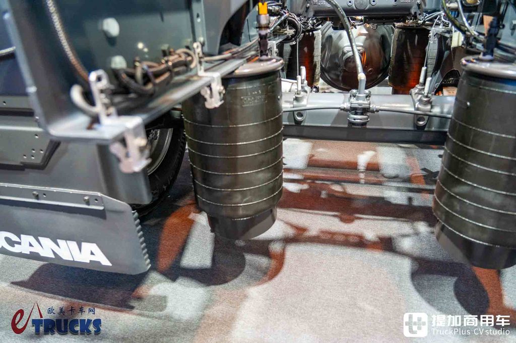 IAA 2026: The Familiar Scania, With a Different "Low Profile": In-Depth Photo Review of the 30 L Pure-Electric Low-Entry Truck