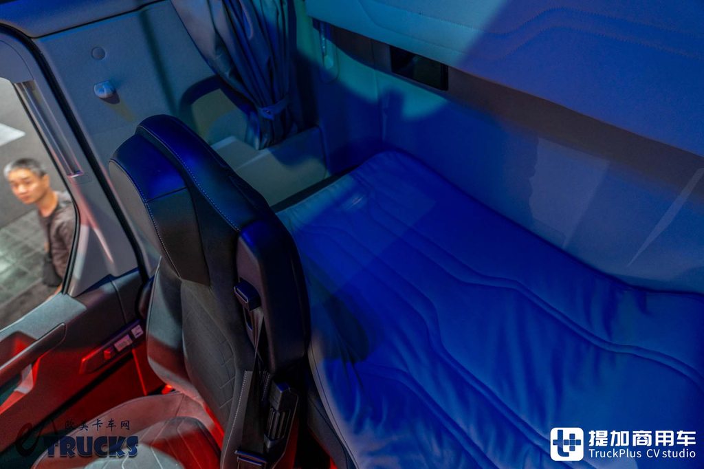 IAA 2026: The Eighth of Europe's Truck "Seven Sisters"! The Cheapest New Truck in Europe? In-Depth Photo Review of the Ford F-MAX