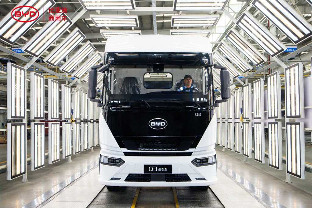 A Milestone Moment! BYD Rolls Off Its 150,000th New-Energy Commercial Vehicle