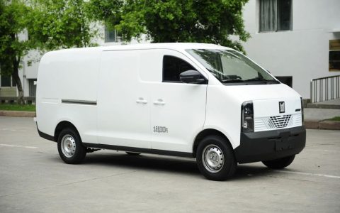 In the Era Where Scenarios Reign, the Qingling Linglong VAN Excels at Business, Family and Long Trips — a Full-Dimension Winner