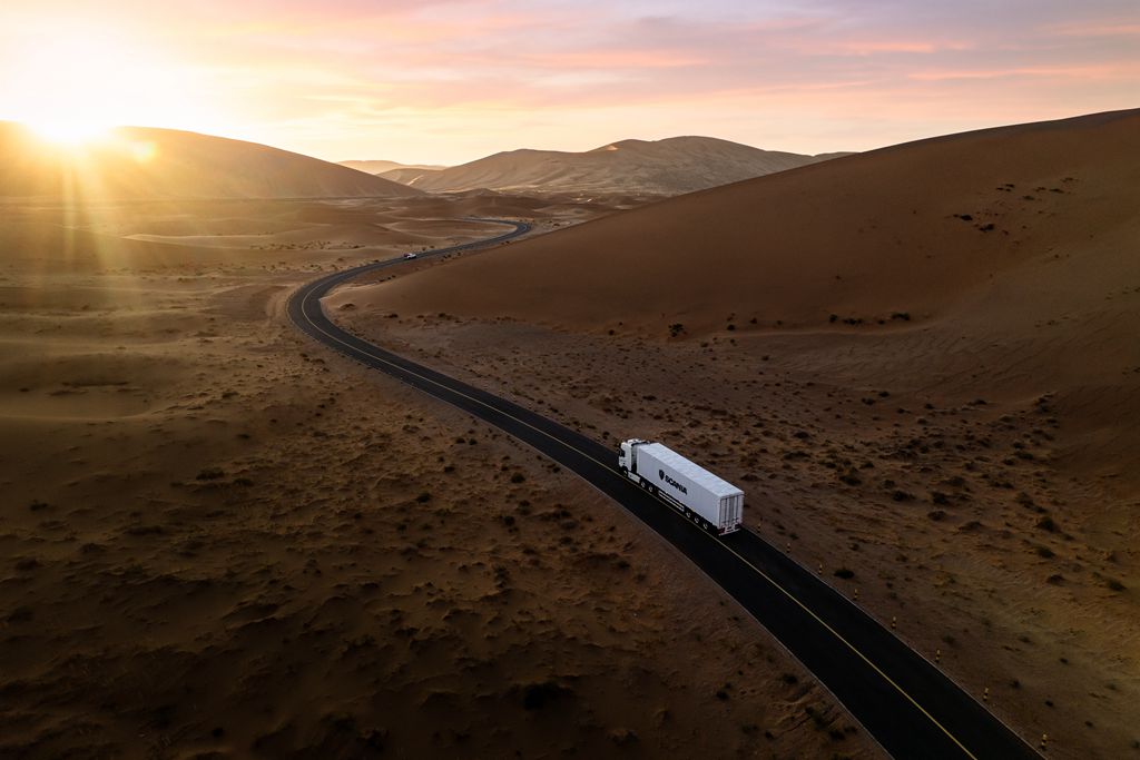 Scania SUPER 6×4 Tractor Officially Launched, Expanding Diverse Transport Scenarios