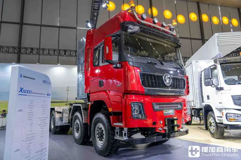 China's Most Powerful Heavy-Haul Tractor? 8×8 Drive + AT Transmission + 660 hp: In-Depth Photos of the Shaanxi Delong X5000 Heavy-Haul Truck