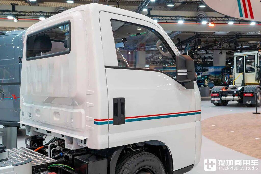 Is BYD's T4 Light Truck Headed for Europe? The Overseas T35 Makes Its Hanover Debut