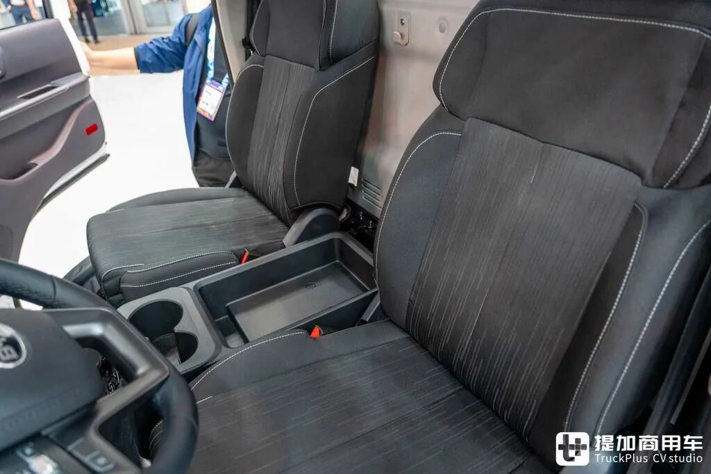 Is BYD's T4 Light Truck Headed for Europe? The Overseas T35 Makes Its Hanover Debut