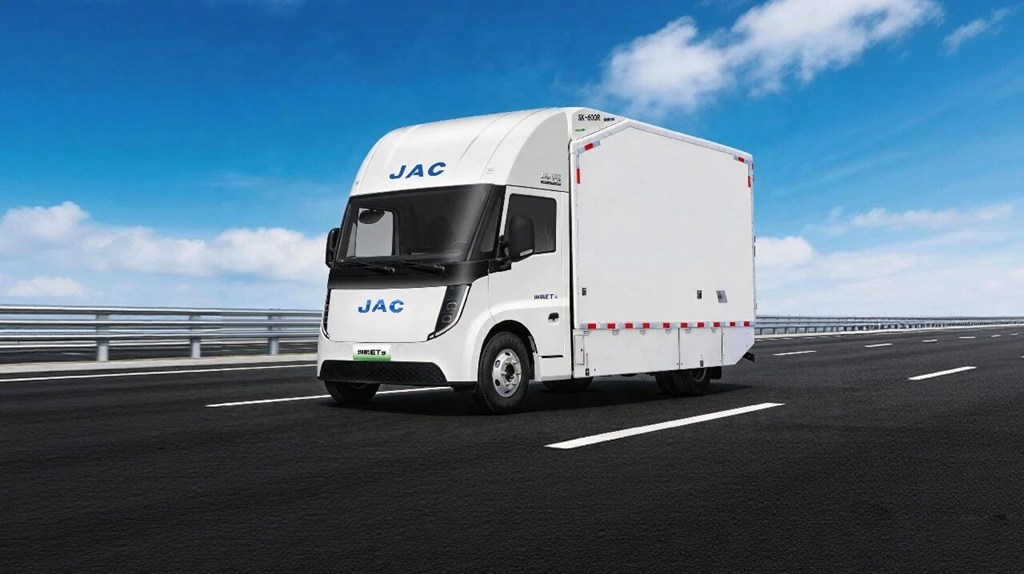 How to Choose a Big-Battery Light Truck Without Pitfalls? The Kunpeng ET9 with a 172 kWh CATL Battery Sets Four Standards