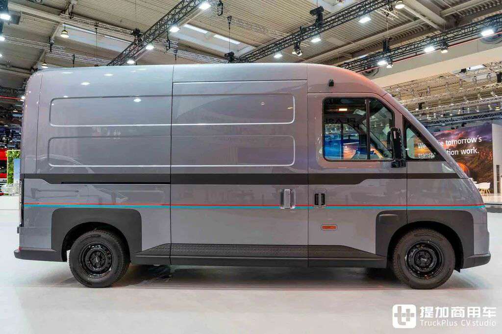 A BYD Van Rarely Seen at Home? Four-Wheel Drive Option and Vehicle-to-Load Discharge — BYD E-Vali in Depth